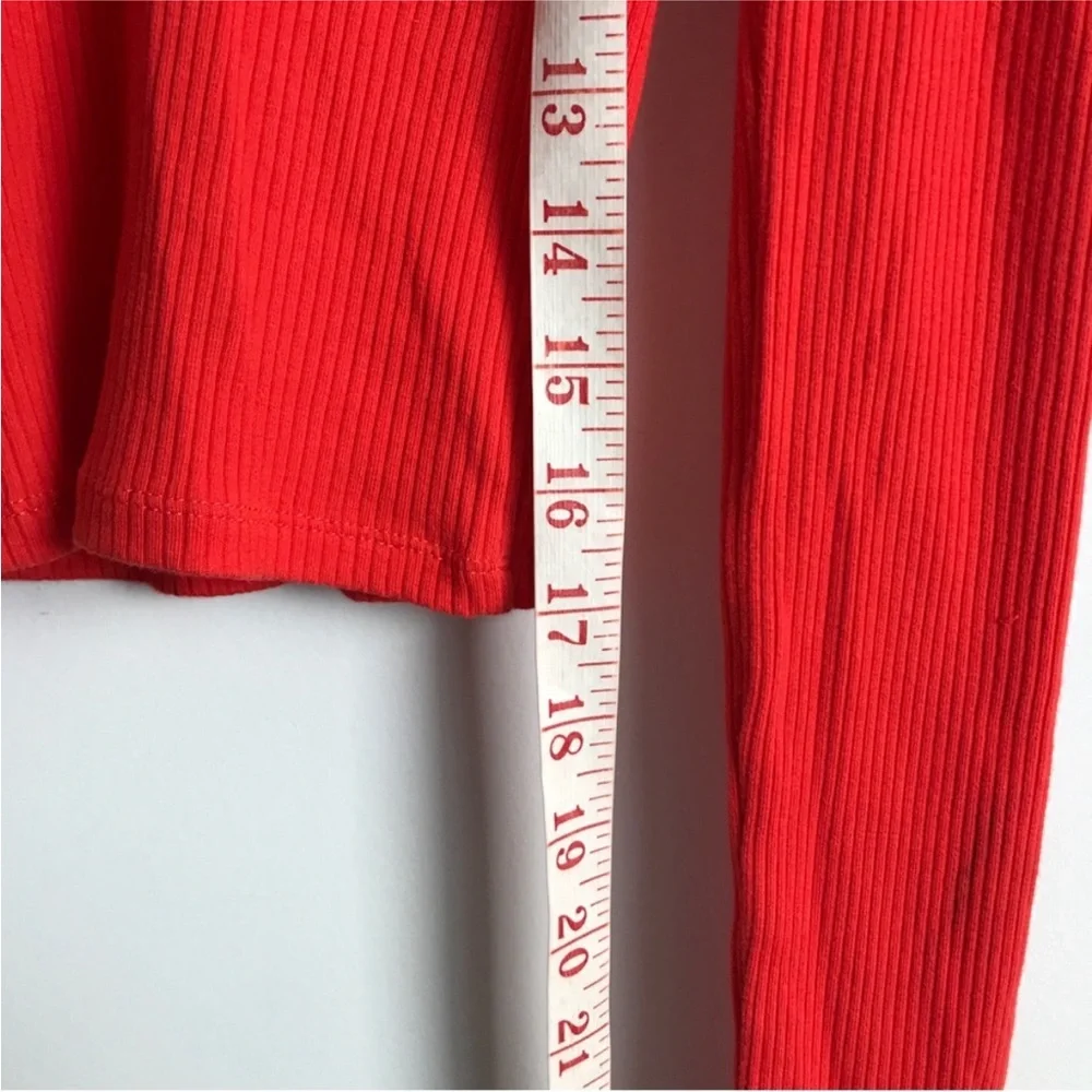 TOPSHOP Long Sleeve Ribbed Cropped Top in Red sz 4 EUC - Picture 7 of 8